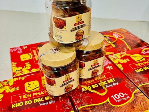 Hộp Quà Tết Khô Bò Tiến Phát: Nét Đặc Sắc Tết Nguyên Đán